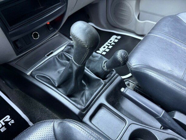 mitsubishi-l200-diesel-2012-big-20
