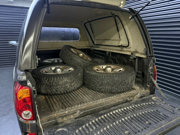 mitsubishi-l200-diesel-2012-big-8