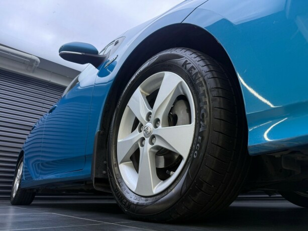 toyota-prius-elektrisitetbensin-2018-big-6
