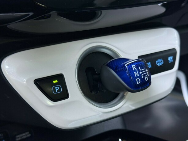 toyota-prius-elektrisitetbensin-2018-big-17