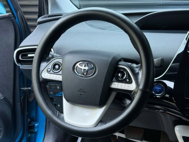 toyota-prius-elektrisitetbensin-2018-big-10
