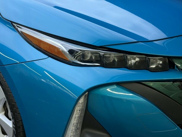 toyota-prius-elektrisitetbensin-2018-big-3