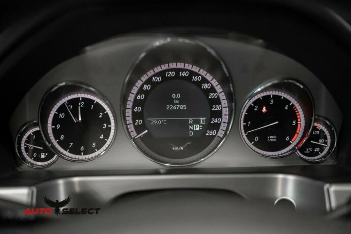 mercedes-benz-e-klasse-diesel-2010-big-37