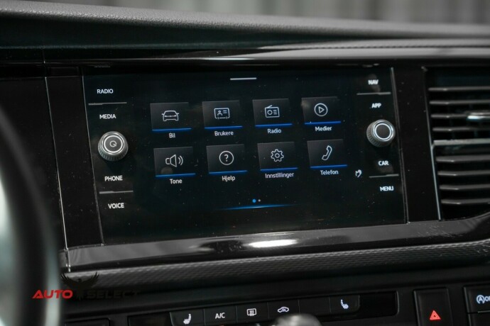 volkswagen-transporter-diesel-2021-big-36