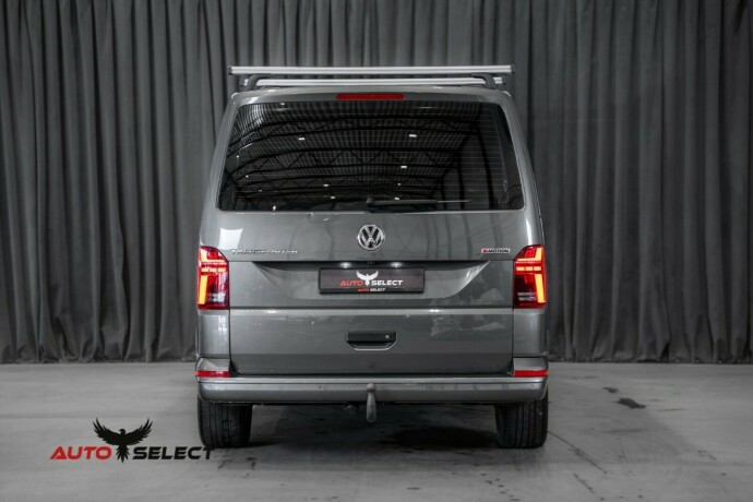 volkswagen-transporter-diesel-2021-big-10