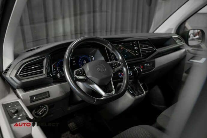 volkswagen-transporter-diesel-2021-big-22