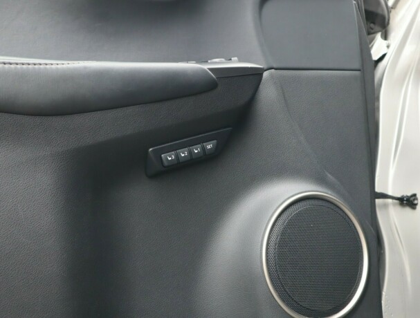 lexus-nx300h-bensin-2015-big-8