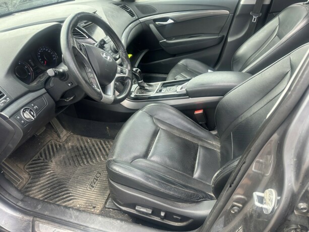 hyundai-i40-diesel-2012-big-8