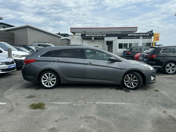 hyundai-i40-diesel-2012-big-5