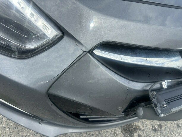hyundai-i40-diesel-2012-big-15