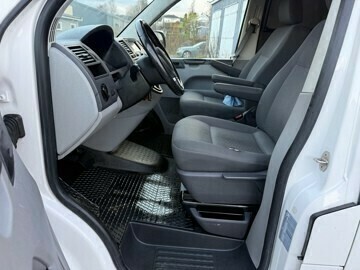 volkswagen-transporter-diesel-2013-big-9