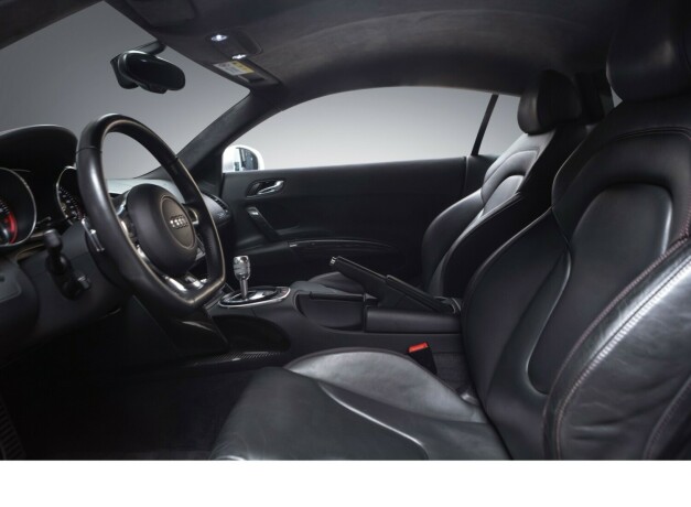 audi-r8-bensin-2012-big-28