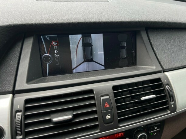 bmw-x5-diesel-2010-big-25