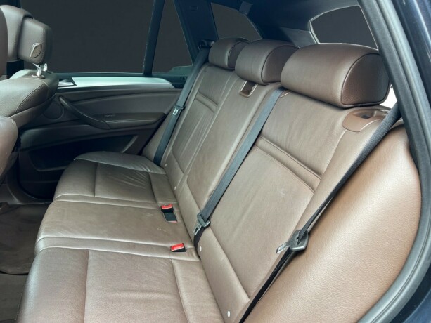 bmw-x5-diesel-2010-big-10