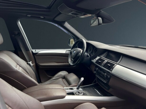 bmw-x5-diesel-2010-big-11