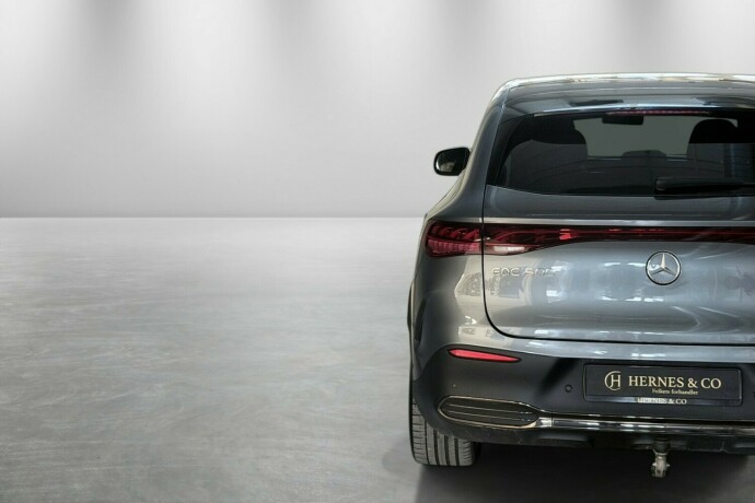 mercedes-benz-eqe500-elektrisitet-2025-big-3