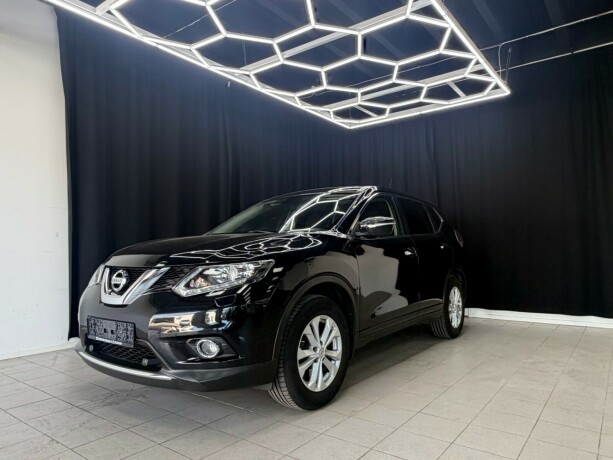 nissan-x-trail-bensin-2016-big-0