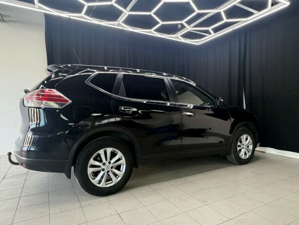 nissan-x-trail-bensin-2016-big-9