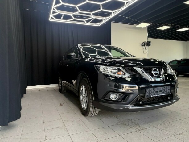 nissan-x-trail-bensin-2016-big-3