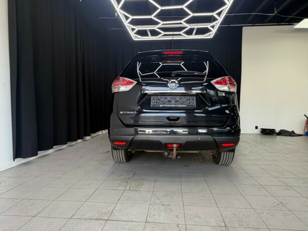 nissan-x-trail-bensin-2016-big-10
