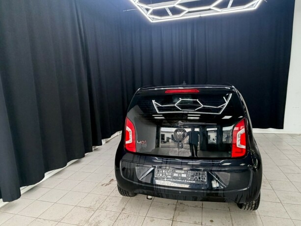 volkswagen-up-bensin-2012-big-7