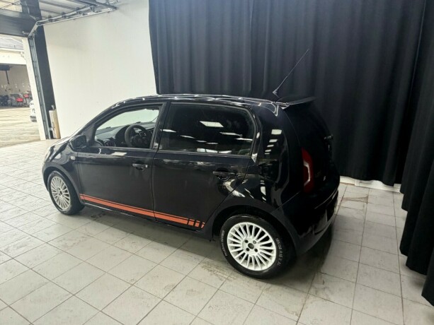 volkswagen-up-bensin-2012-big-4