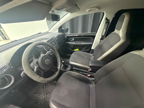 volkswagen-up-bensin-2012-big-11