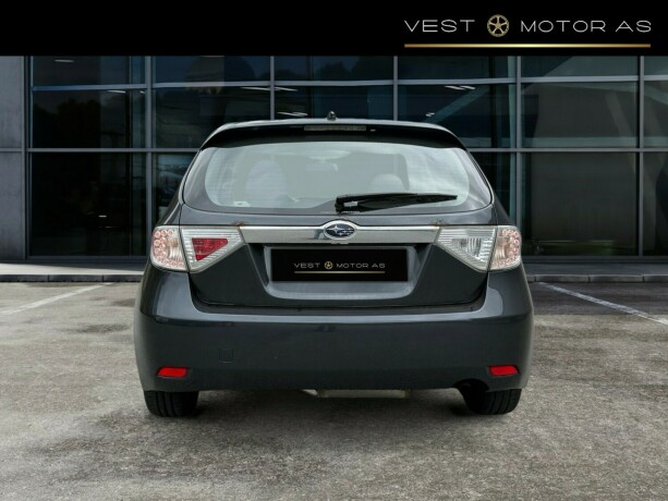 subaru-impreza-bensin-2007-big-6