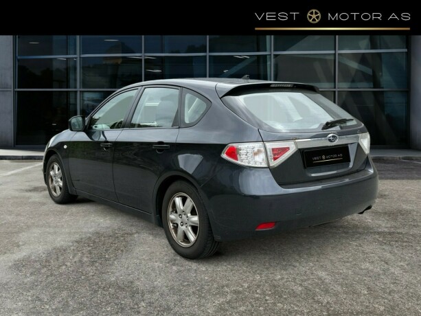 subaru-impreza-bensin-2007-big-5