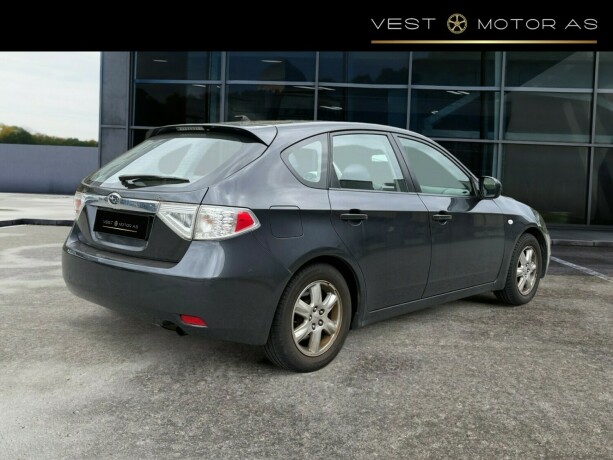 subaru-impreza-bensin-2007-big-7