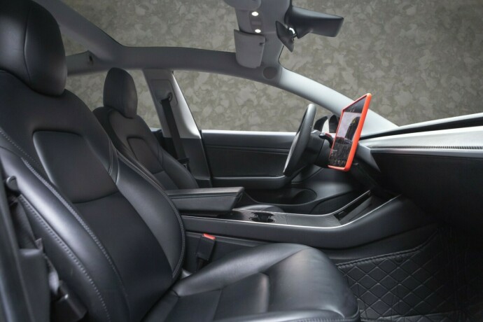 tesla-model-3-elektrisitet-2019-big-26