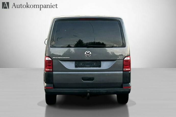 volkswagen-transporter-diesel-2018-big-6