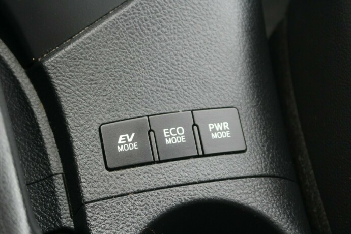 toyota-auris-elektrisitetbensin-2017-big-19