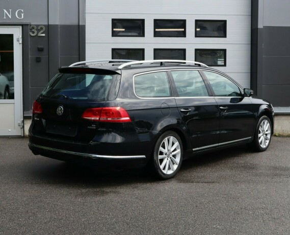 volkswagen-passat-diesel-2012-big-1