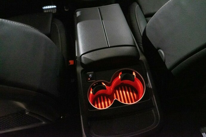 mercedes-benz-eqv300-elektrisitet-2022-big-15