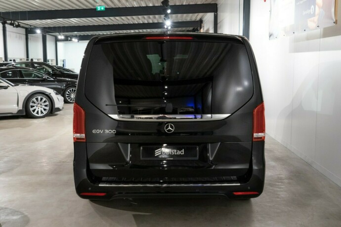 mercedes-benz-eqv300-elektrisitet-2022-big-20