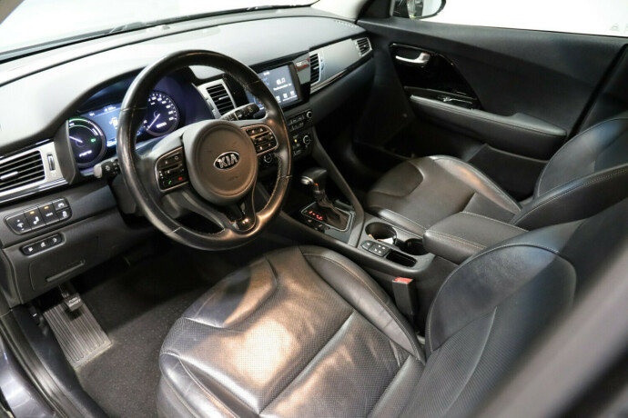 kia-niro-elektrisitetbensin-2017-big-5