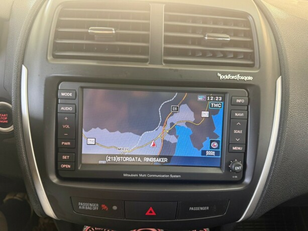 mitsubishi-asx-diesel-2011-big-29