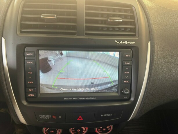 mitsubishi-asx-diesel-2011-big-30