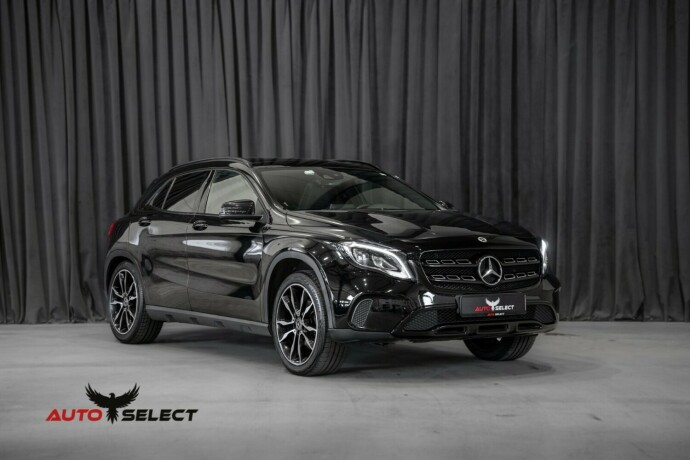 mercedes-benz-gla-bensin-2017-big-3