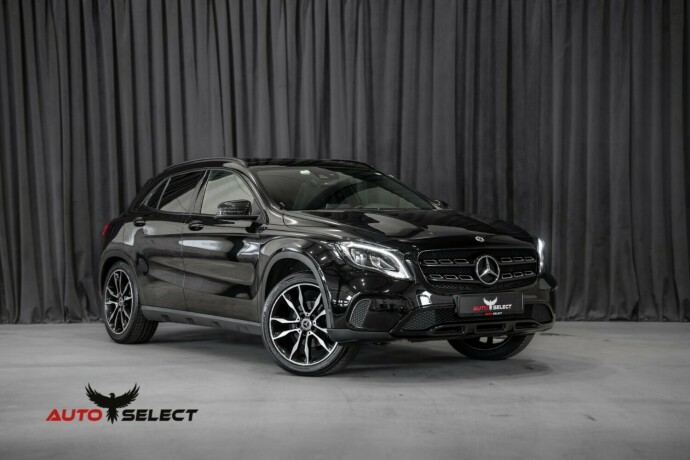 mercedes-benz-gla-bensin-2017-big-0