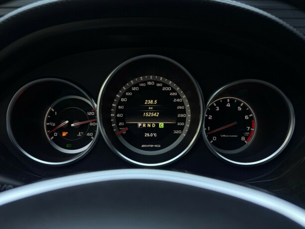 mercedes-benz-cls63-bensin-2011-big-27