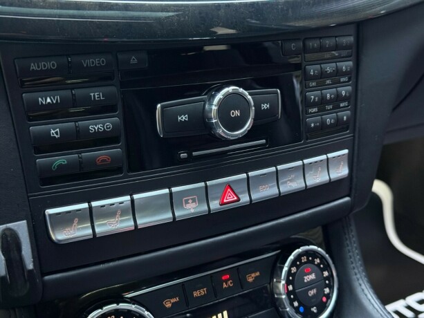 mercedes-benz-cls63-bensin-2011-big-34