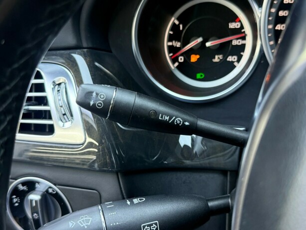 mercedes-benz-cls63-bensin-2011-big-25