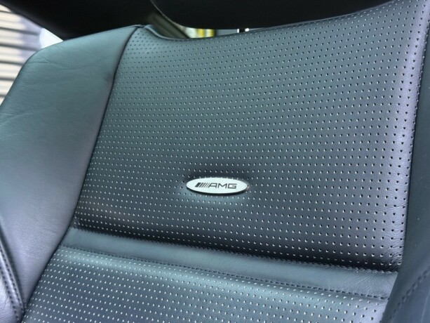 mercedes-benz-cls63-bensin-2011-big-46