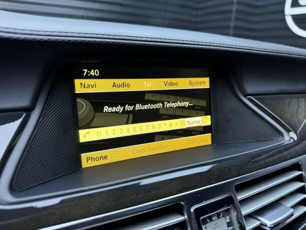 mercedes-benz-cls63-bensin-2011-big-32