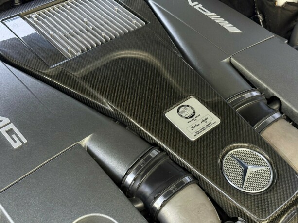 mercedes-benz-cls63-bensin-2011-big-19
