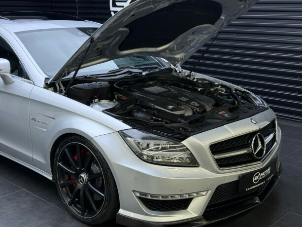 mercedes-benz-cls63-bensin-2011-big-15