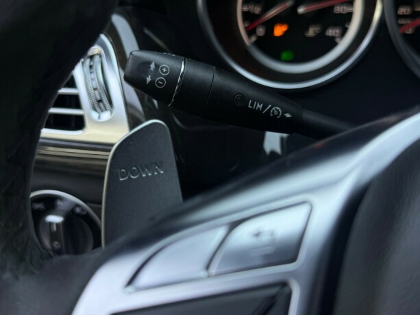 mercedes-benz-cls63-bensin-2011-big-26