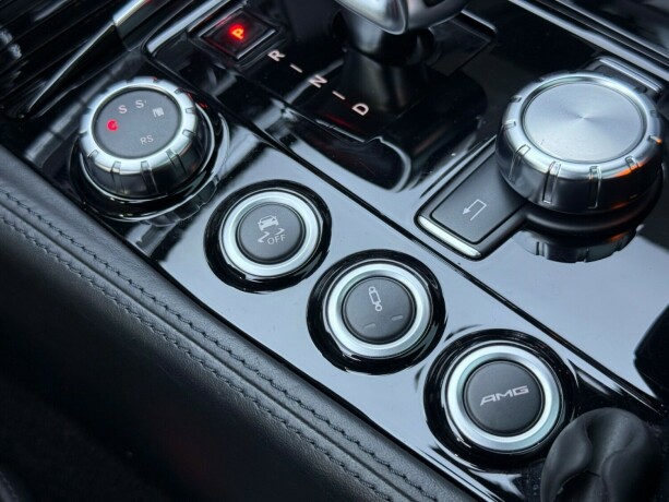 mercedes-benz-cls63-bensin-2011-big-37